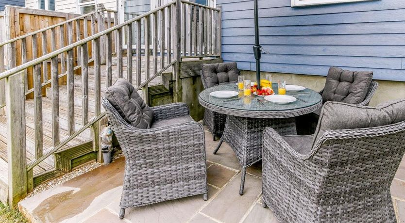 Photo of 2 Bed in Gurnard