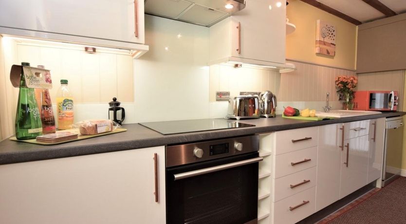 Photo of 2 Bed in Holt