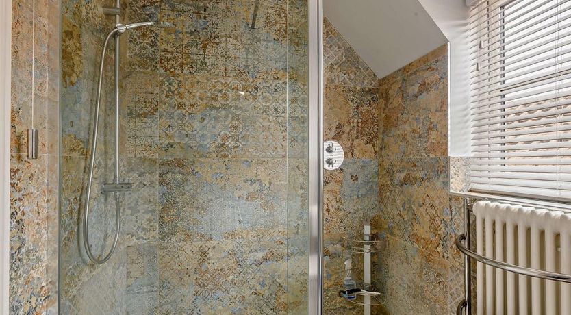 Photo of 2 Bed in Holt