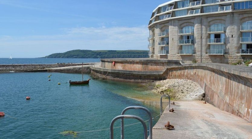 Photo of Cannon’s Folly