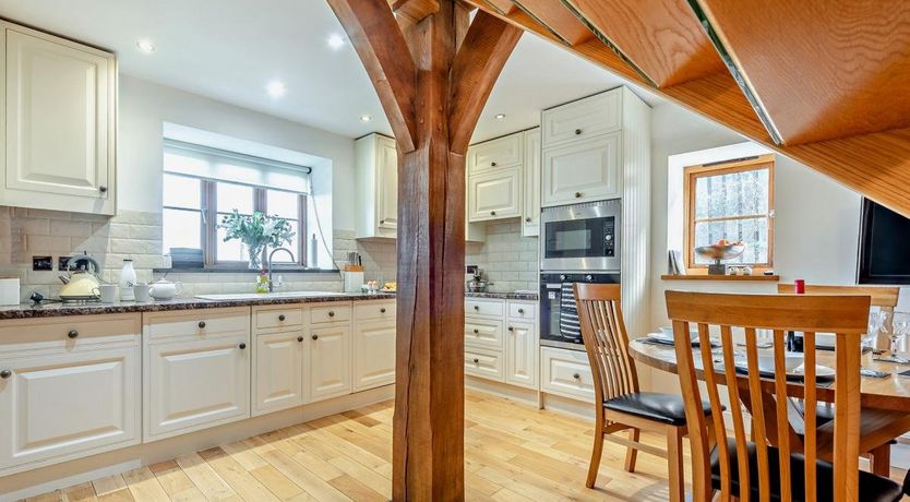 Photo of 2 Bed in Lampeter Velfrey