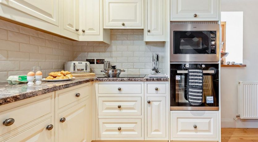 Photo of 2 Bed in Lampeter Velfrey