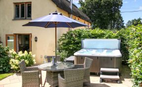 Photo of 2 Bed in Ebberley