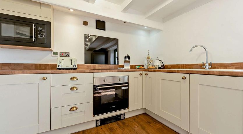 Photo of 2 Bed in Narberth