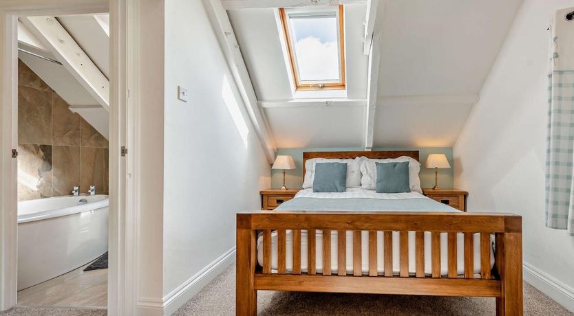 Photo of 2 Bed in Narberth