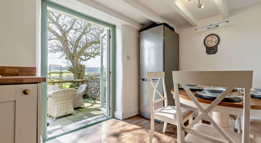 Photo of 2 Bed in Narberth