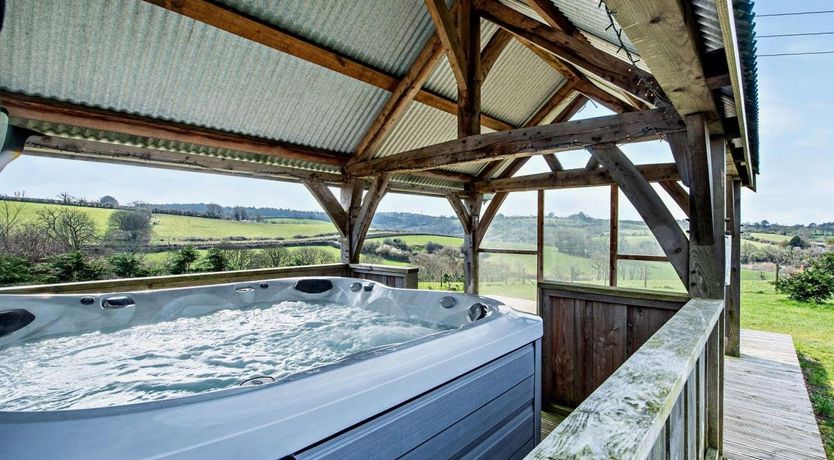 Photo of 2 Bed in Lampeter Velfrey