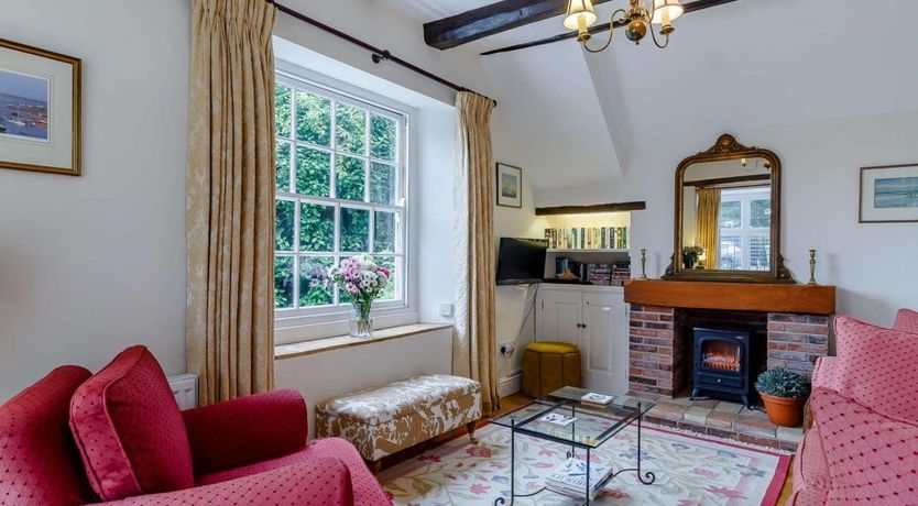 Photo of 4 Bed in Blakeney