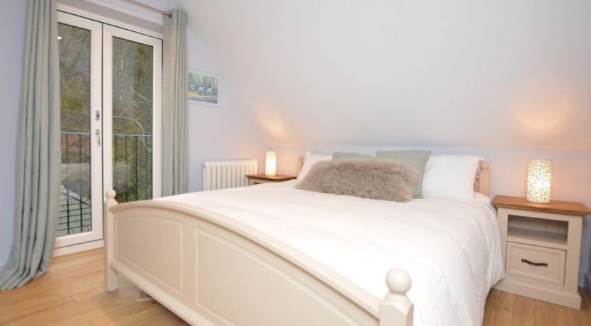 Photo of 1 Bed in Alton