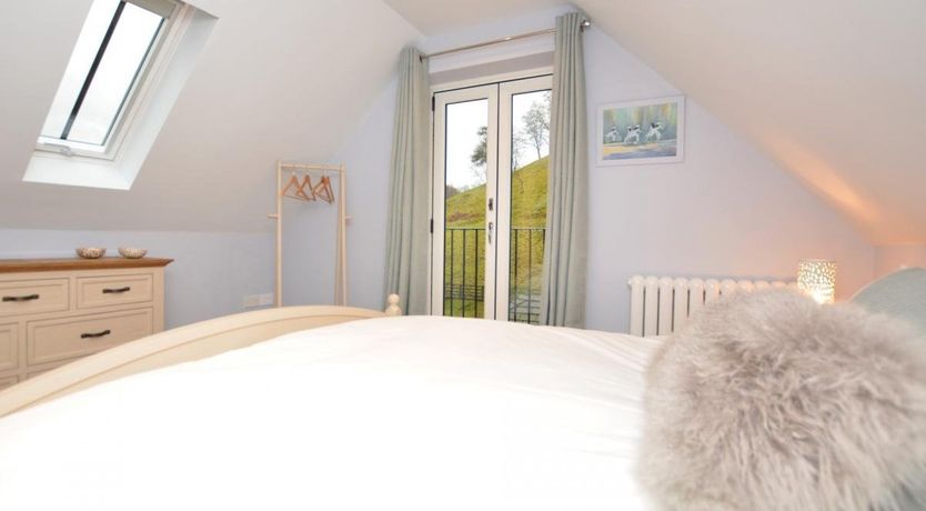 Photo of 1 Bed in Alton