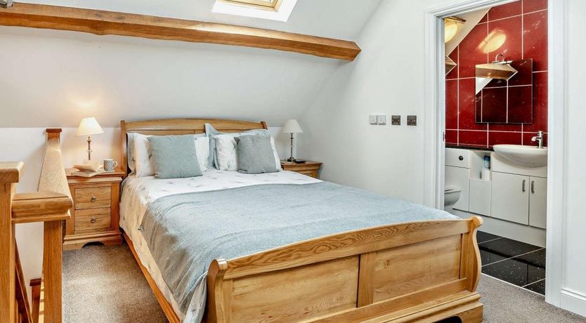 Photo of 1 Bed in Lampeter Velfrey