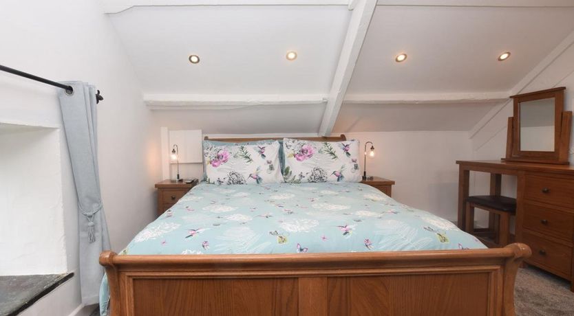 Photo of 1 Bed in Lampeter Velfrey