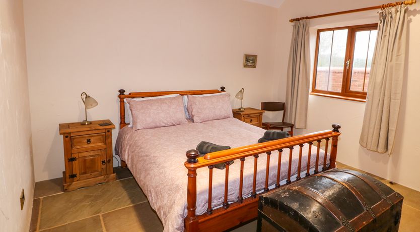 Photo of Honey Buzzard Barn