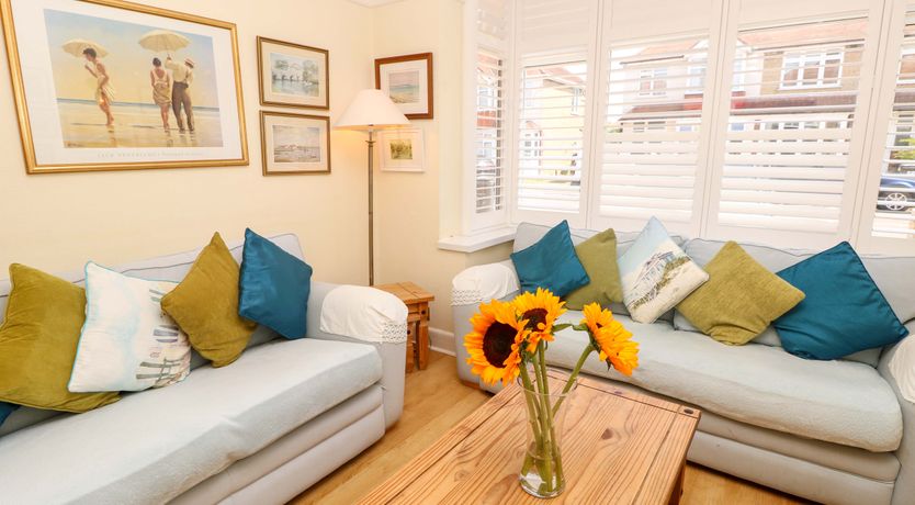 Photo of 32 Cranleigh Close