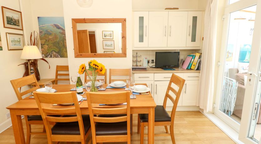 Photo of 32 Cranleigh Close