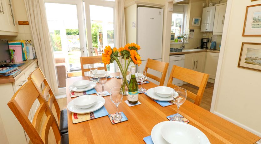 Photo of 32 Cranleigh Close