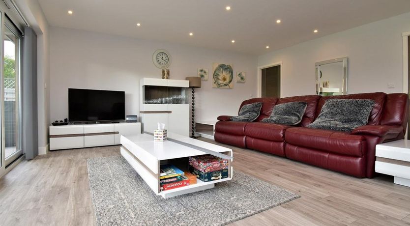 Photo of 4 Bed in Kinnerley