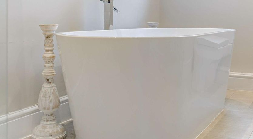 Photo of 2 Bed in Grange-over-sands