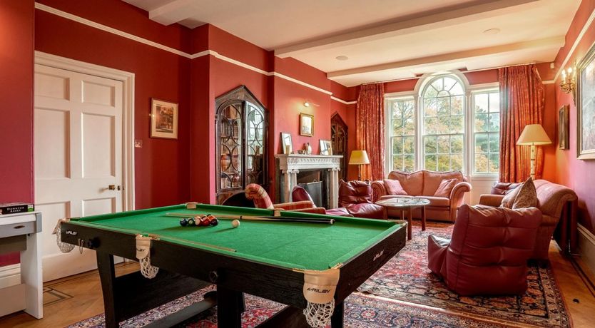 Photo of 8 Bed in Huddersfield