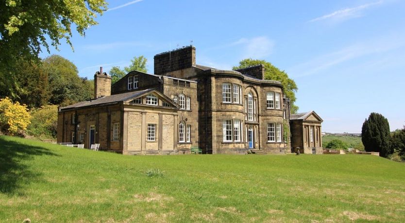 Photo of 8 Bed in Healey Houses