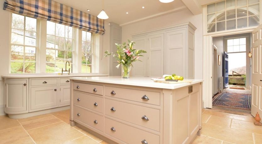 Photo of 8 Bed in Healey Houses