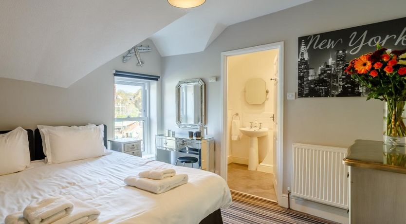 Photo of 4 Bed in Harrogate