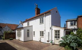 Photo of Lavender Cottage, Youngs Yard