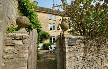 in Minchinhampton (72872) Holiday Cottage
