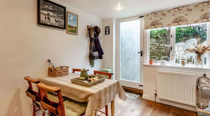 Photo of 2 Bed in Minchinhampton