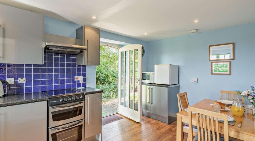 Photo of 1 Bed in Westwater