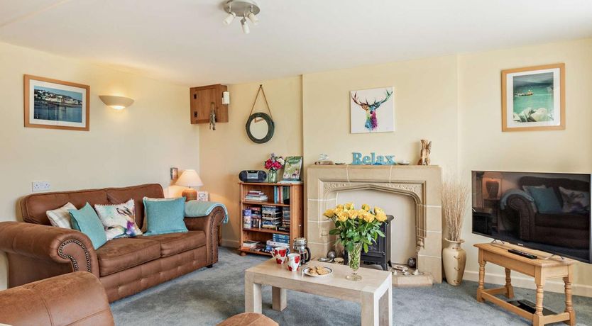 Photo of 1 Bed in Axminster