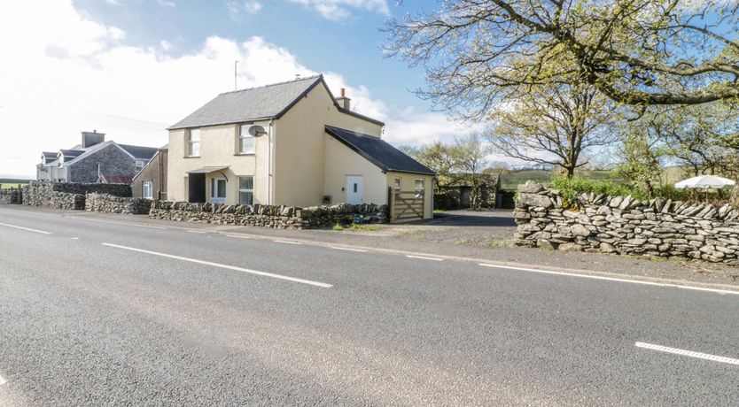 Photo of 5 Ceirnioge Cottages