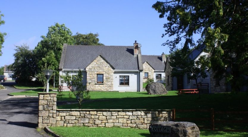 Photo of Lakeside Cottages