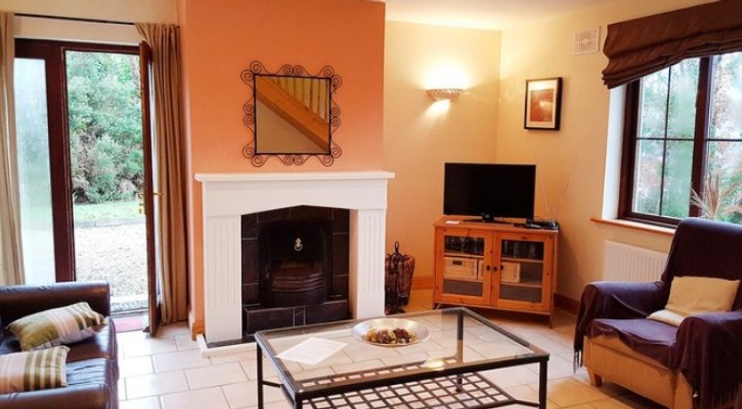 Photo of Lakeside Cottages