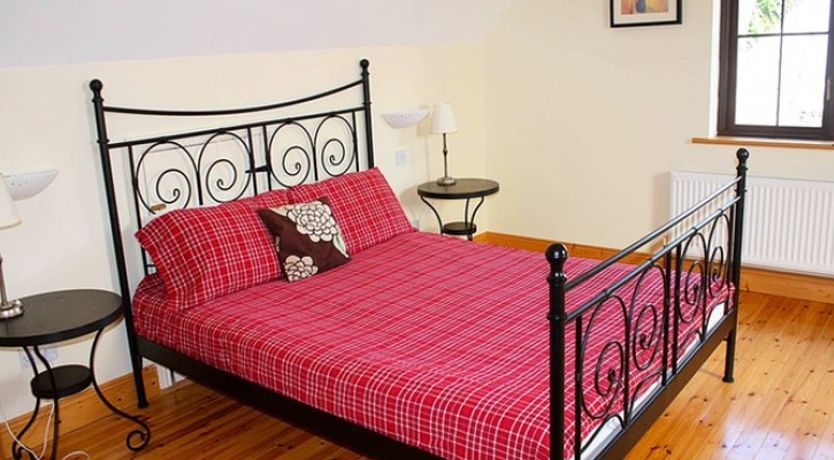 Photo of Lakeside Cottages