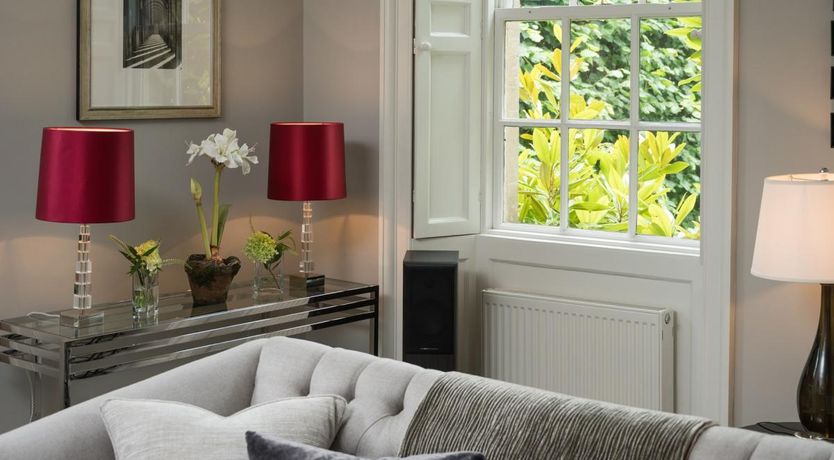 Photo of 6 Bed in Corsham