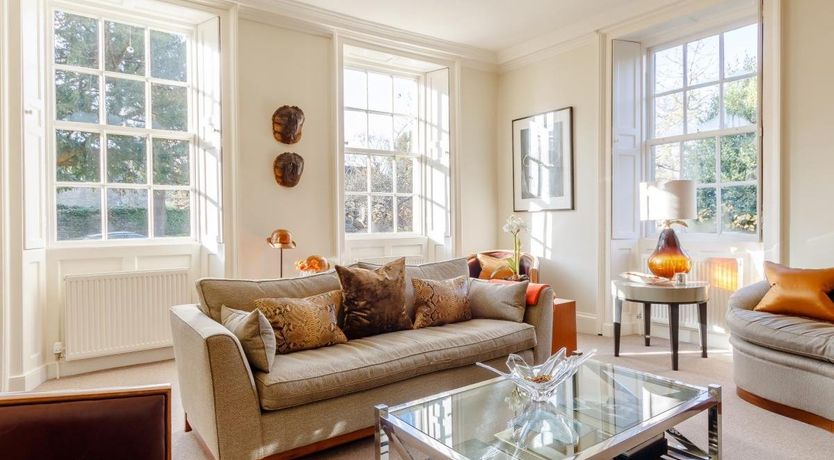 Photo of 6 Bed in Corsham