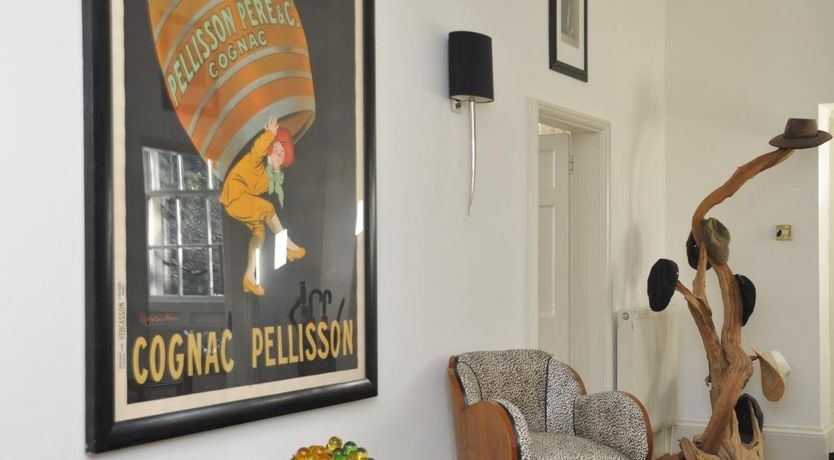 Photo of 6 Bed in Corsham