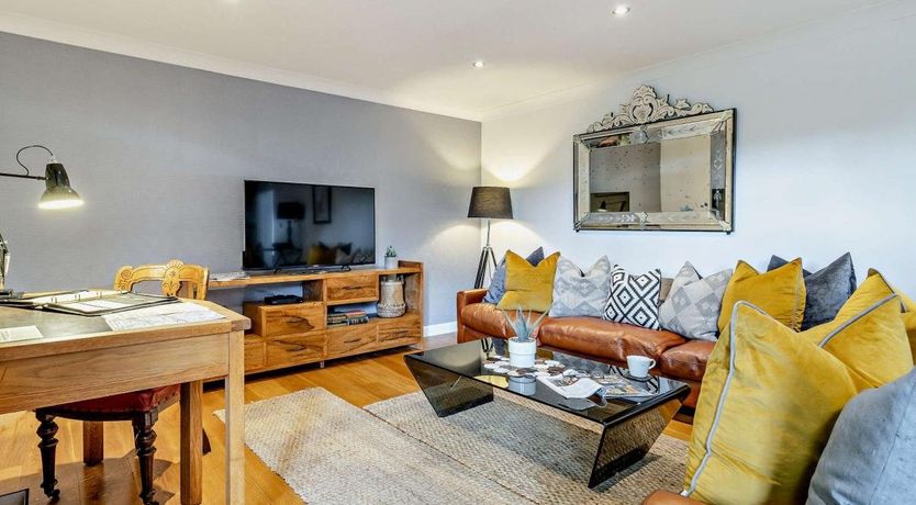 Photo of 1 Bed in Ford