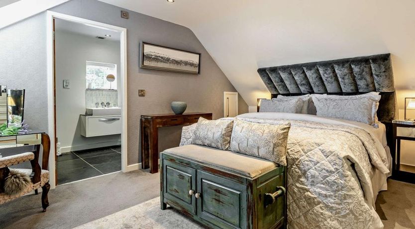 Photo of 1 Bed in Ford