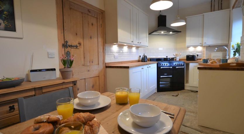 Photo of 2 Bed in Ilminster