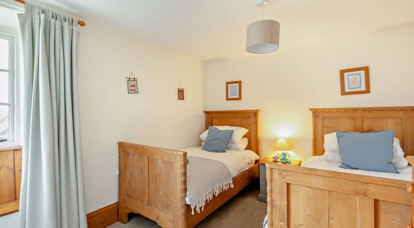 Photo of 3 Bed in Musbury