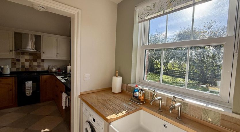 Photo of 2 Bed in Whitland