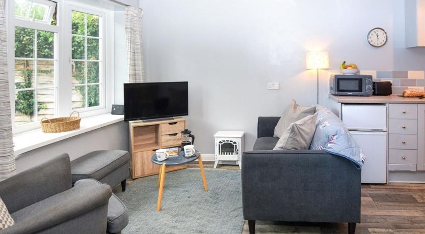 Photo of 1 Bed in Freshwater