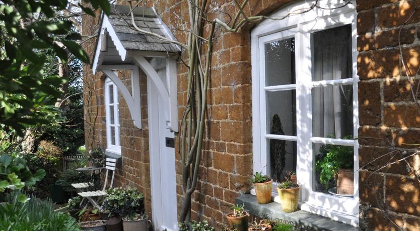 Photo of 2 Bed in Chipping Norton