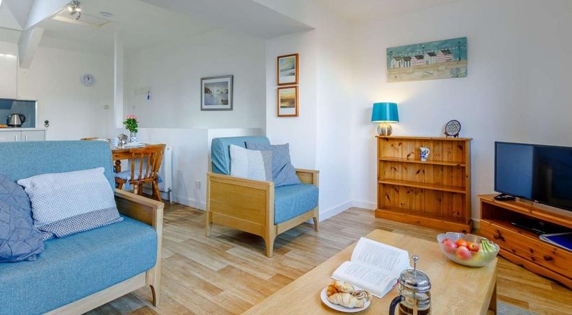 Photo of 2 Bed in Hartland