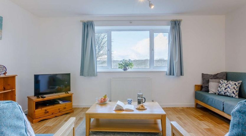 Photo of 2 Bed in Hartland