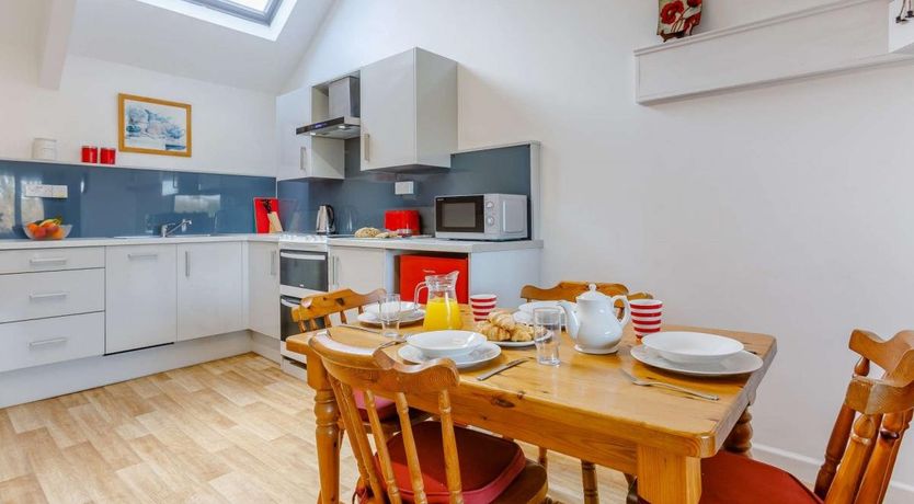 Photo of 2 Bed in Hartland