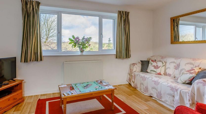 Photo of 2 Bed in Hartland