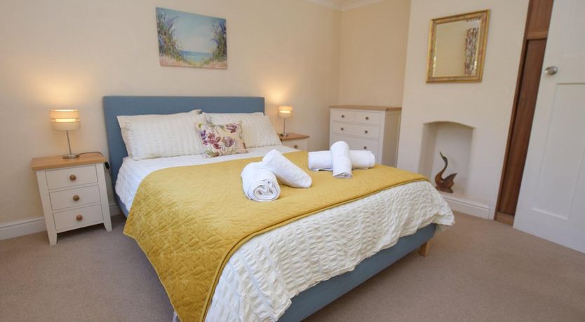 Photo of 3 Bed in Dawlish